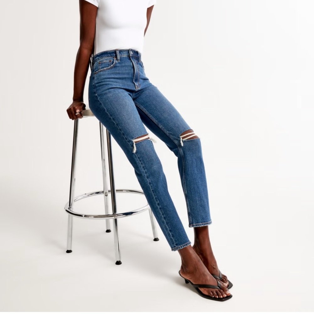 NWT 00 Abercrombie Ankle straight Ultra High Rise Jeans